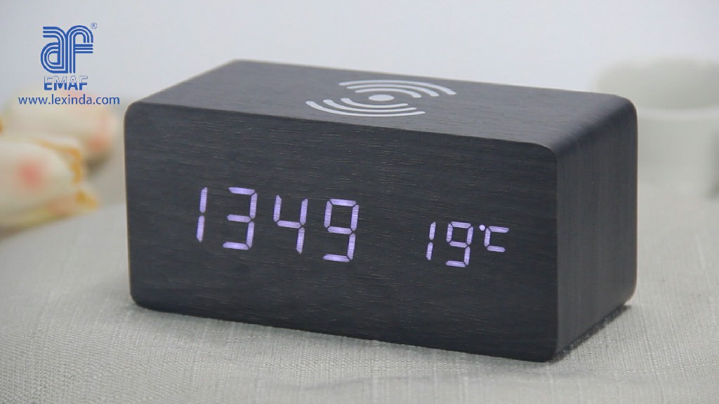 Mobile phone Qi Wireless charging wooden digital alarm clock with temperature (EC-W030)